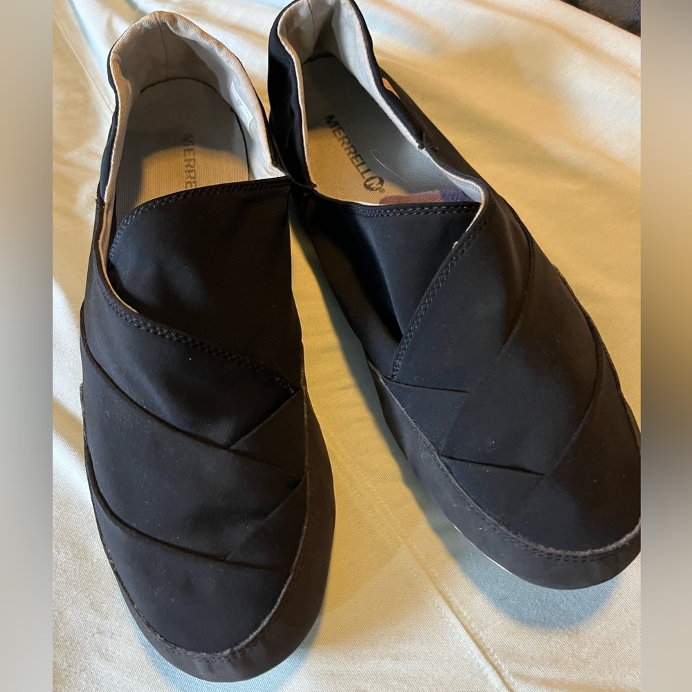 Merrell Black Casual Slip-Ons size 11 - GUC